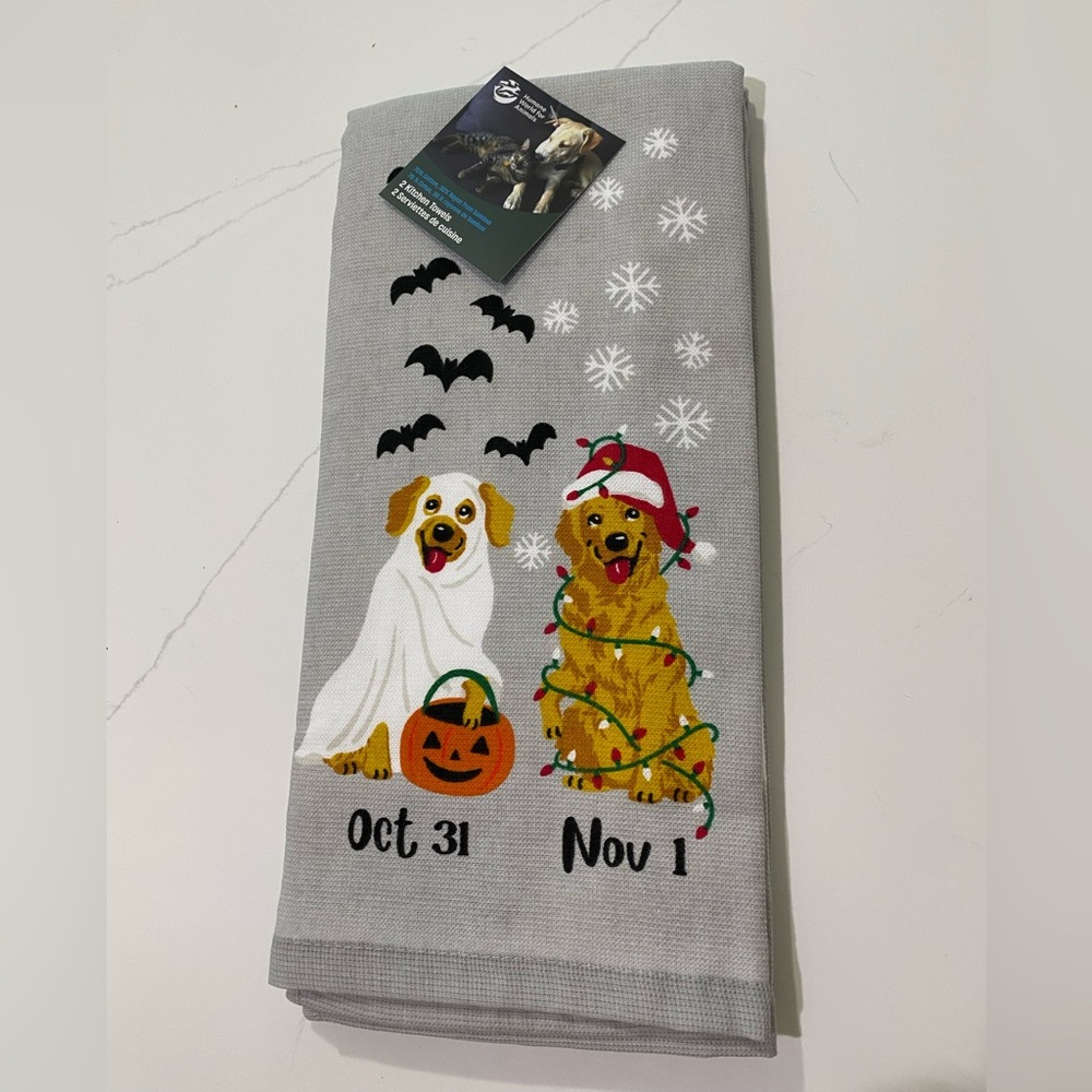 Holiday Dog Themed Gray Towel Golden Retriever two towels